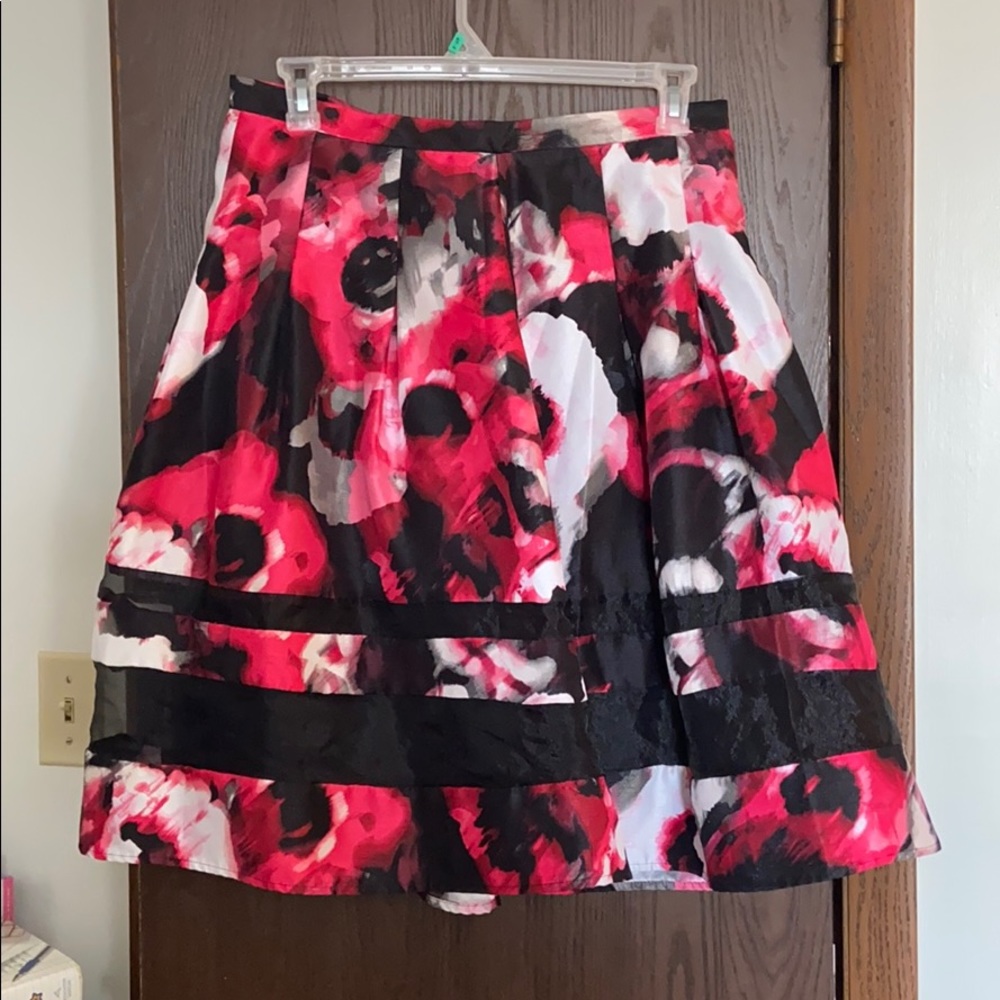 Pleated skirt